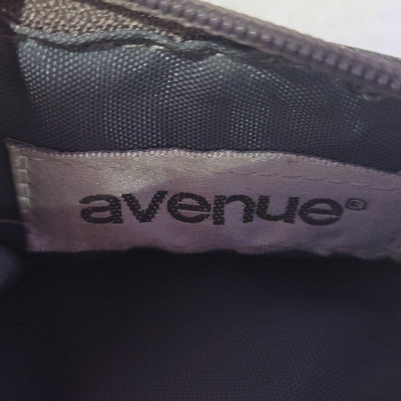 Avenue Shiny Silver Gray Glittery Card Holder with Keyring - Picture 3 of 3